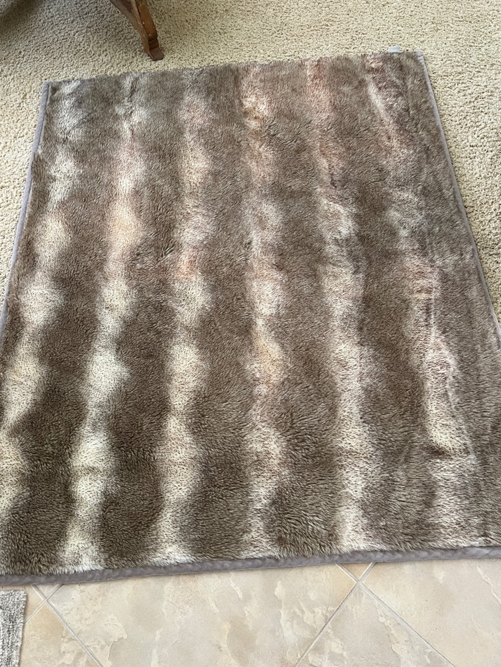 POTTERY BARN Taupe / Cream / Rust Ombre Faux Fur Throw